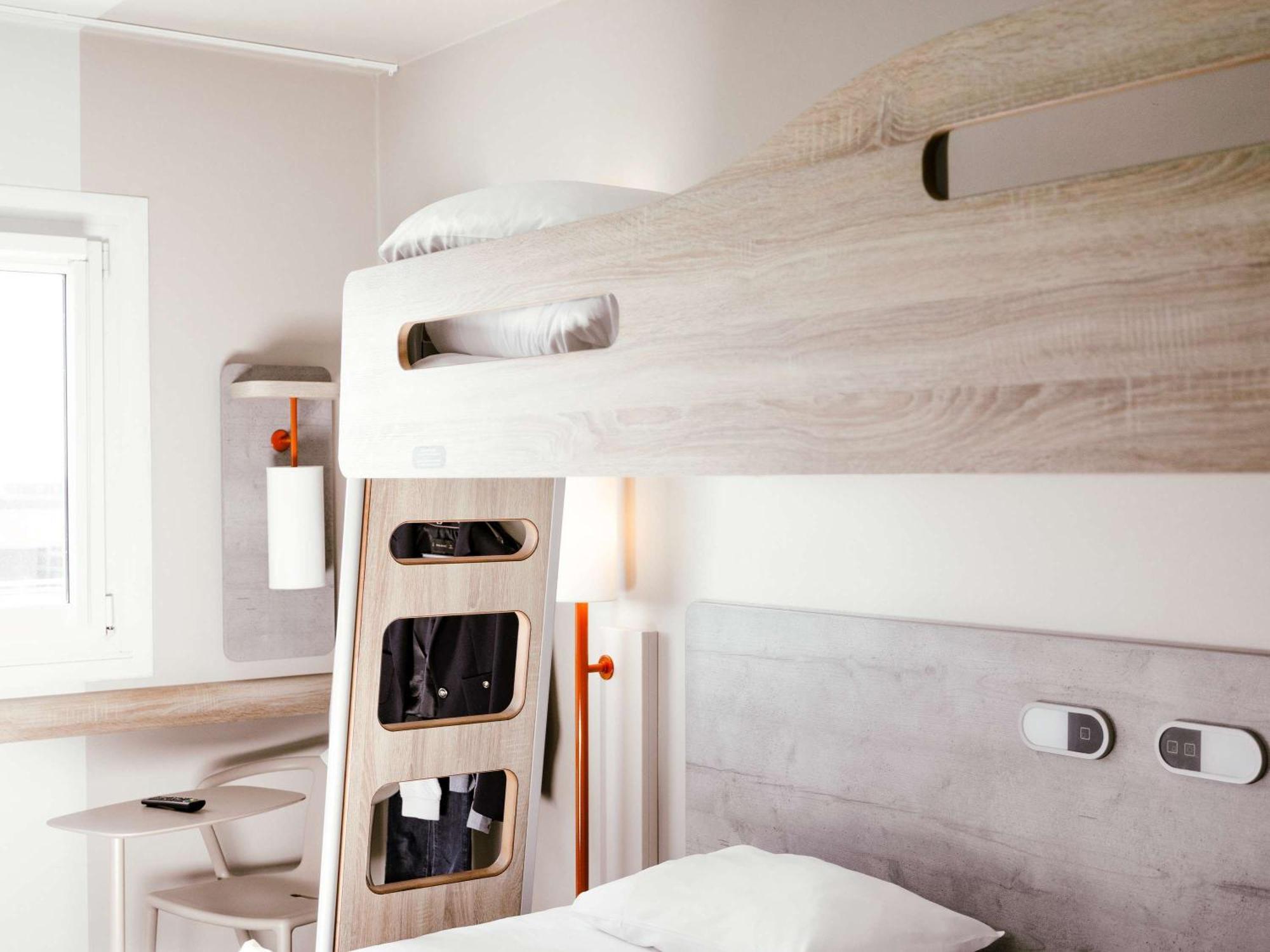 Ibis Budget Luxembourg Aeroport Niederanven Esterno foto
