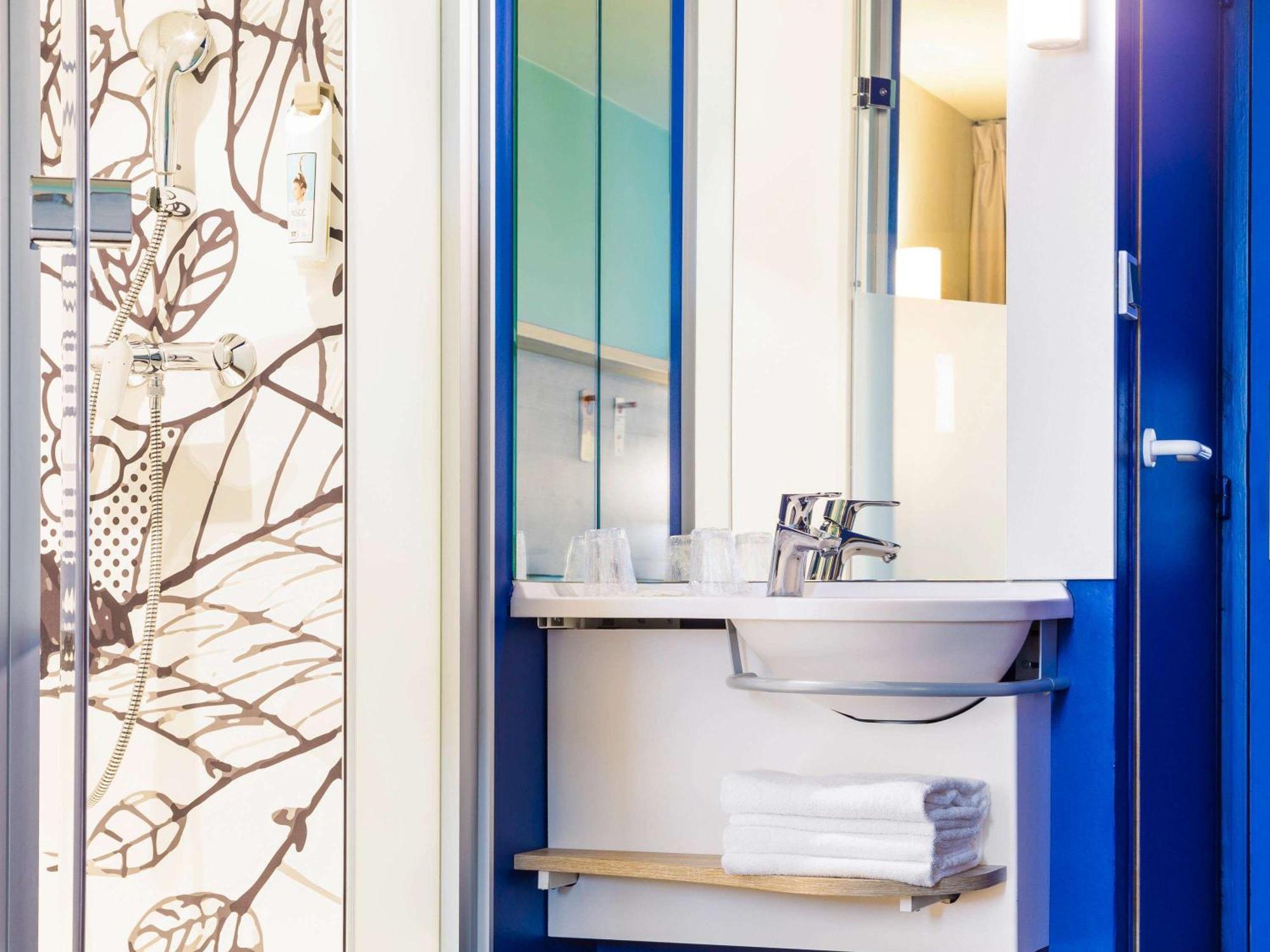 Ibis Budget Luxembourg Aeroport Niederanven Esterno foto